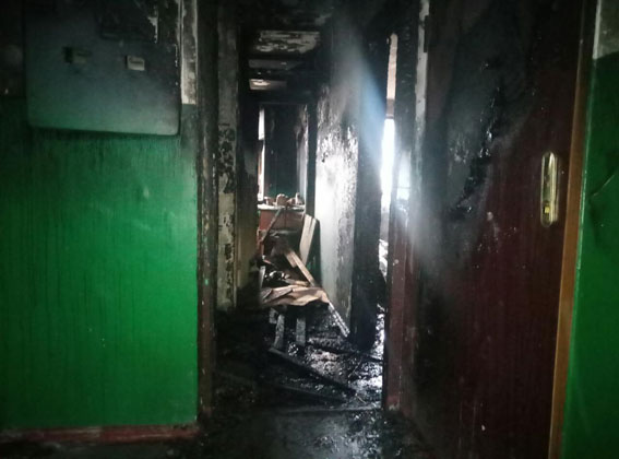 В Кременчуге граждан пятиэтажки эвакуировали из-за пожара: не обошлось без жертв