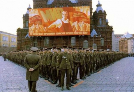 Fonte: https://www.dialog.ua/images/news/video_view/0a08045e568d6da0bfb546f5a8f0c6cd.jpg
