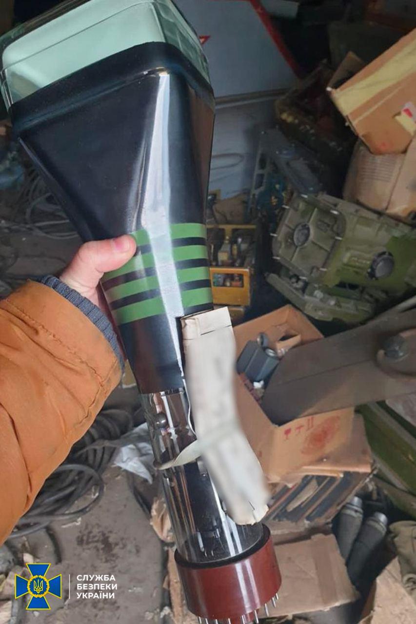 ​Тонны комплектующих к ЗРК найдены в селе под Житомиром – ПВО Украины была под угрозой 2