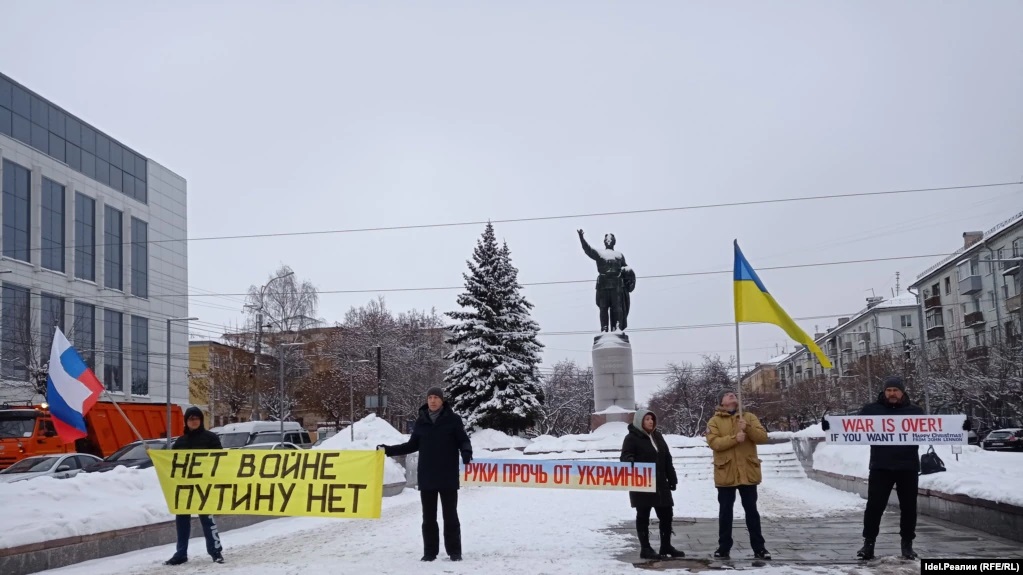 Жители российского Кирова призвали "стереть Украину с лица земли" 1