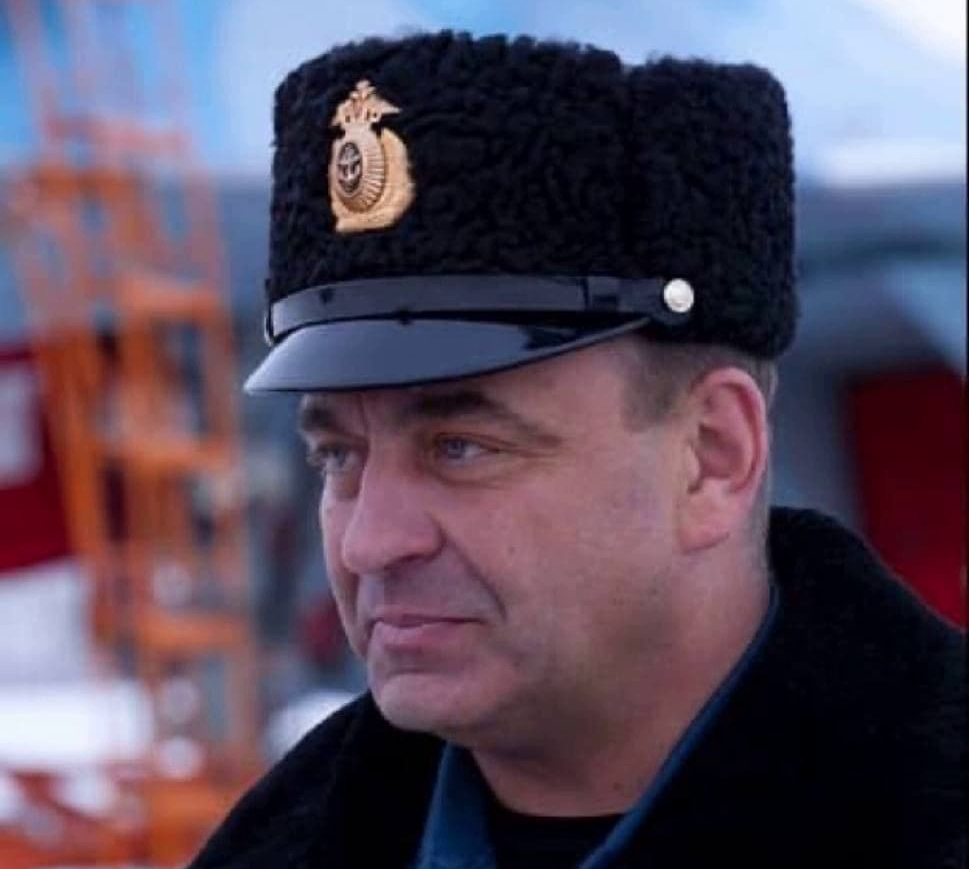 Столкновение "Бе-200" со скалой в Турции: в Сеть попали кадры горящего после падения самолета ВС РФ, никто не выжил 3 Столкновение "Бе-200" со скалой в Турции: в Сеть попали кадры горящего после падения самолета ВС РФ, никто не выжил 3