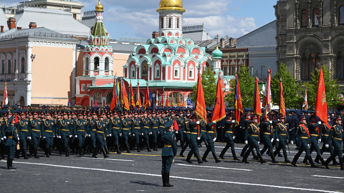 "Повний провал", – Бутусов назвав кремлівський "парад перемоги" 2023 року найслабшим в історії