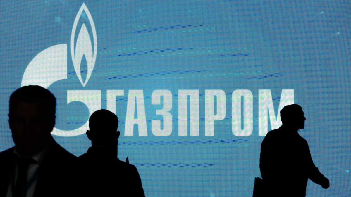 "Газпром" вывел миллионы долларов из банка в Беларуси за месяц до кризиса - детали "операции"