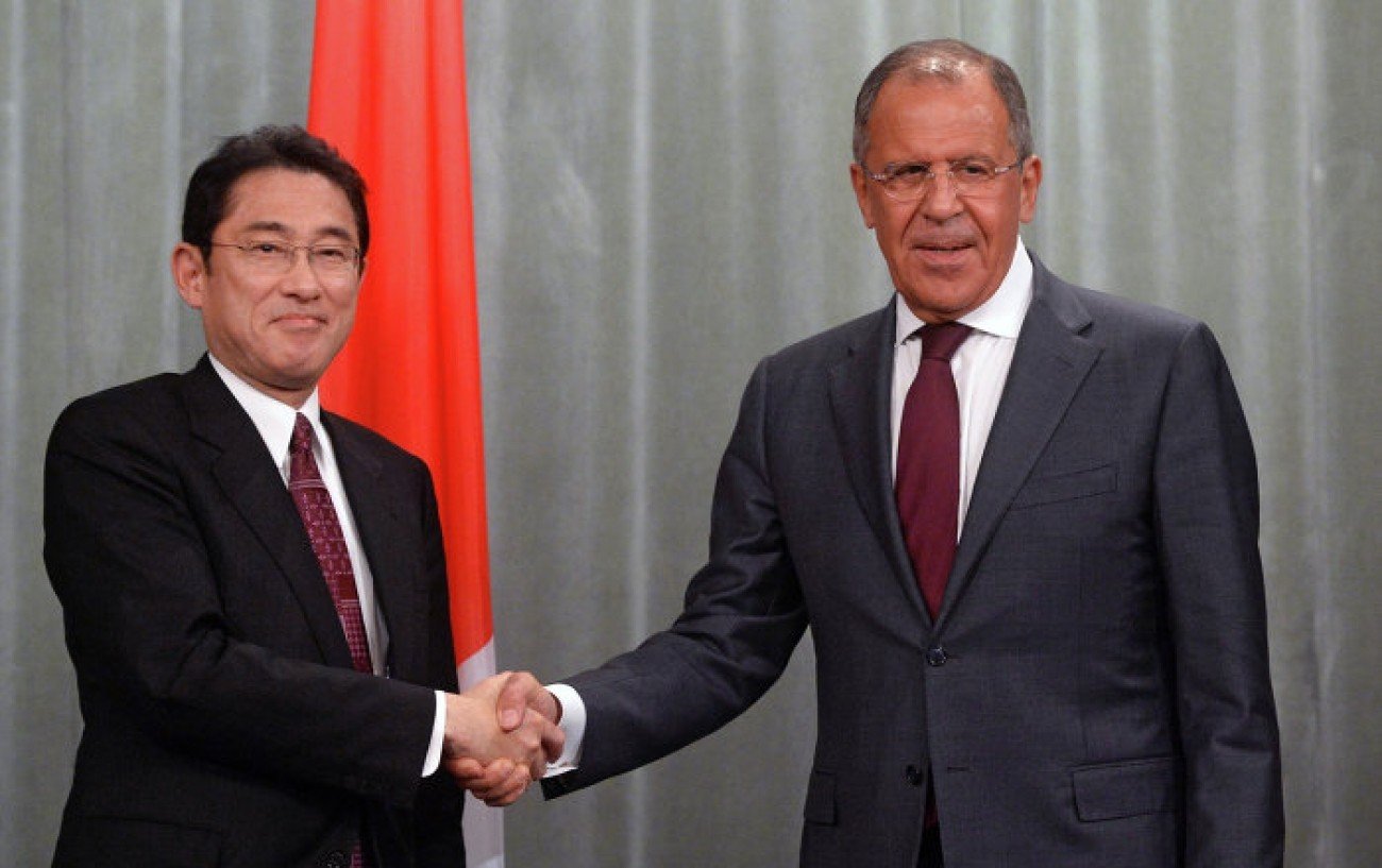 Япония и Россия начали официальные переговоры по Курилам - Соловьев заговорил о расколе РФ