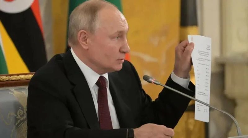 Соцсети смеются над Путиным: заявление о его будущем стало поводом для шуток