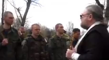 Священник РПЦ оскорбил Украину и обратился к российским боевикам: "Идите, братья, войной на этих бесов", - видео