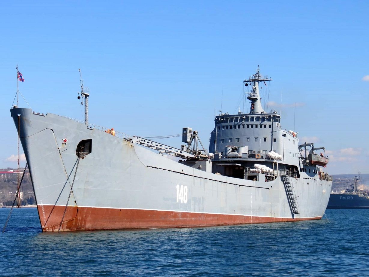 ​Российский корабль "Орск" больше не поможет оккупантам в Бердянске