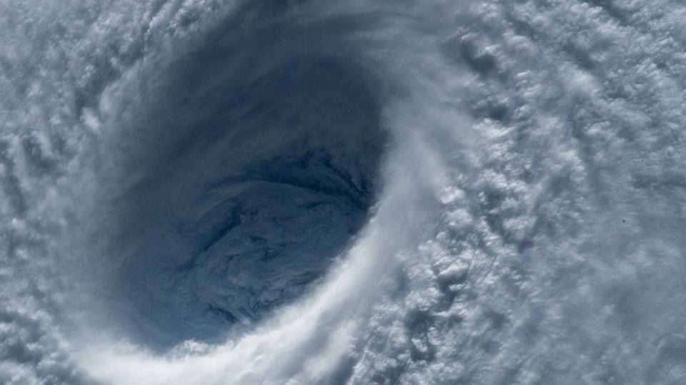 США входят в эпоху разрушительных ураганов, которые уничтожат почти половину страны