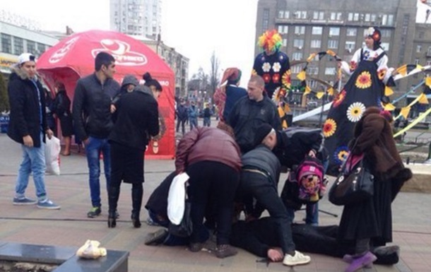 Харьковчанин на Масленицу объелся блинов и угодил в больницу