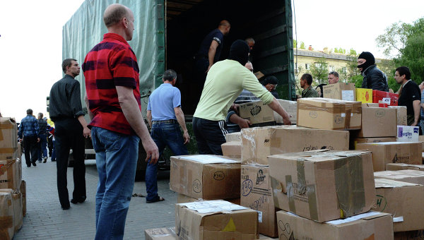 ДНР: первый гуманитарный конвой из Швейцарии прибыл в Донбасс