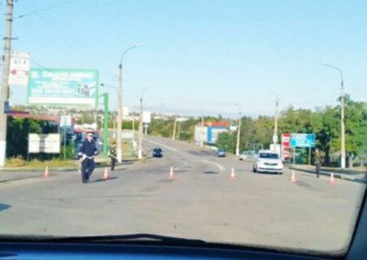 В Луганске прогремели взрывы: первые фото, на улицах проверки, много патрулей боевиков
