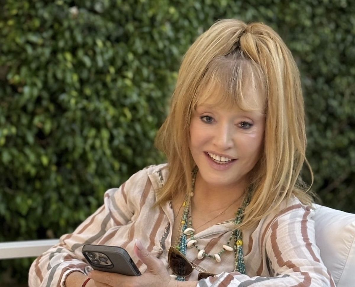 Образ "врага народа": Алле Пугачевой в РФ присвоили ложный статус