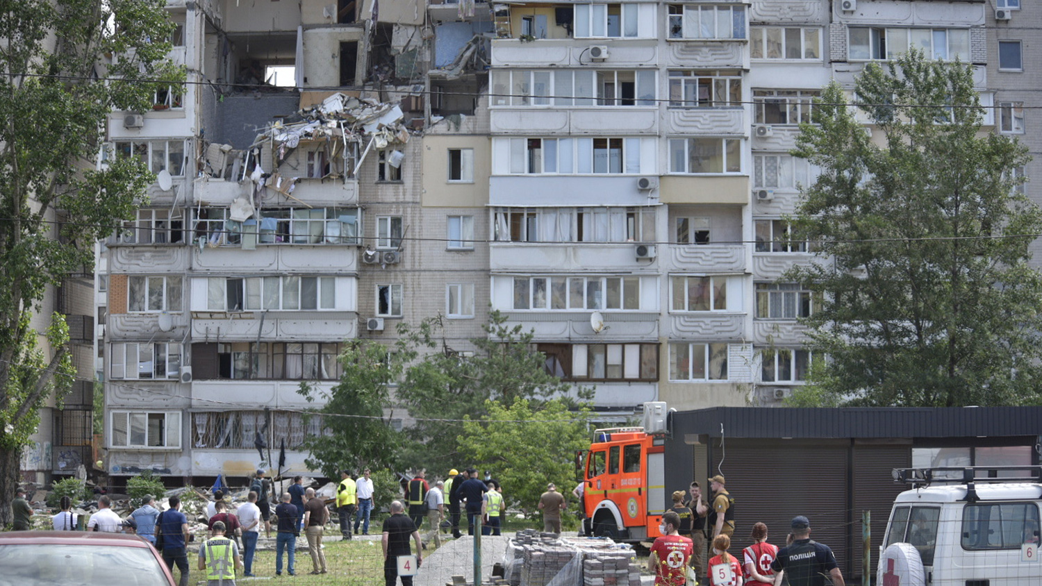 Взрыв газа в многоэтажке Киева: число жертв возросло, найден еще один погибший