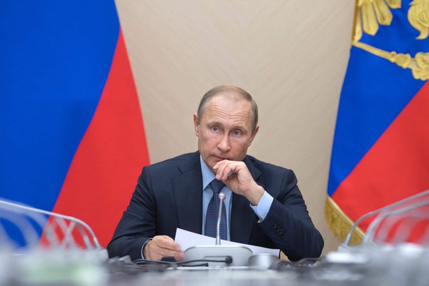 Путин пытается мстить за санкции Трампа: глава Кремля хочет выгнать из России более 700 дипломатов США