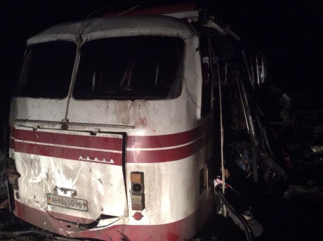 ДонОГА: Количество жертв взорванного под Горловкой автобуса возросло до 4