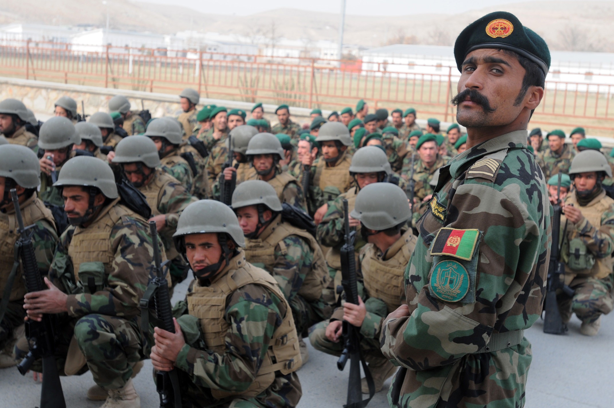 Афганская армия является практически небоеспособной: страна под угрозой захвата "талибами"