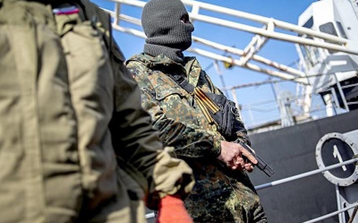 В ЛНР объявляют "ополченцев" боевиками и ликвидируют, если они не вступают в "народную милицию"