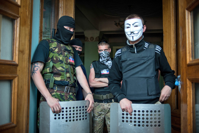МВД: в Донецке захвачено здание управления градостроительства и архитектуры Донецкой ОГА