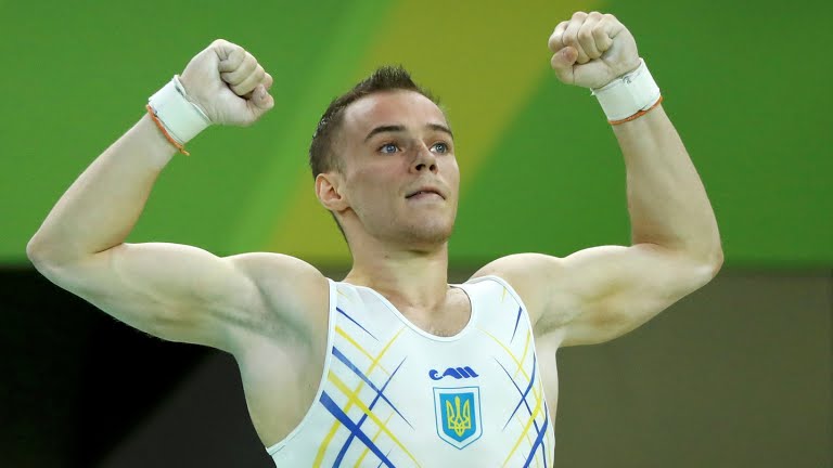 Украина получила свою первую золотую медаль на ОИ-2016: Верняев стал лидером в состязании на брусьях