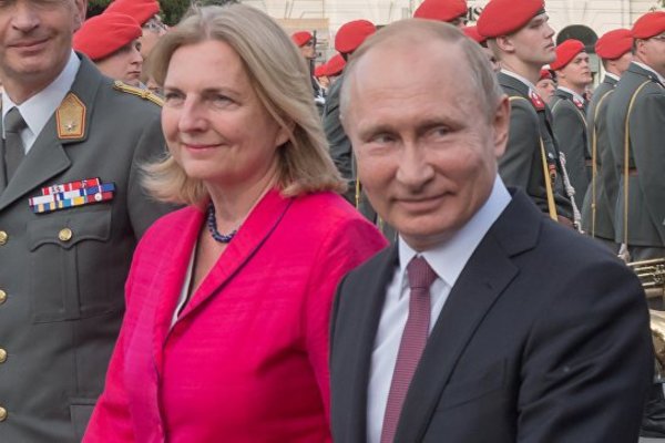 ''Нет отношений'', - глава МИД Австрии Кнайсль отказалась от Путина