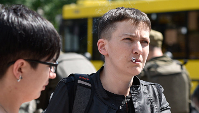  Савченко пыталась попасть на военное предприятие в Виннице: опубликовано видео "теплого" приема нардепа бойцами АТО