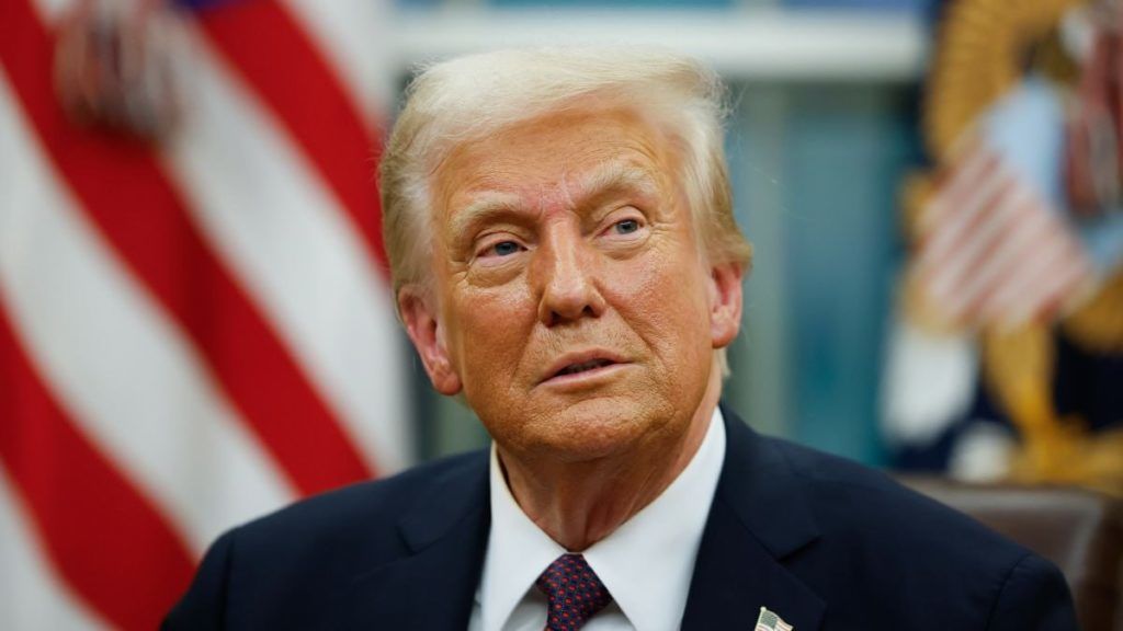 Трамп обратился к Ирану с предупреждением: "Просто сделайте это, пока не поздно"