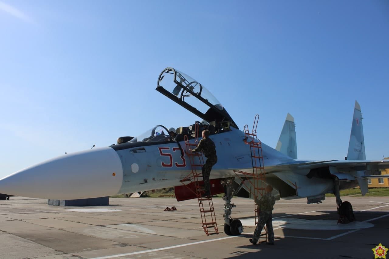 В Беларусь перед встречей Путина и Лукашенко переброшены Су-30 - до Киева 400 км