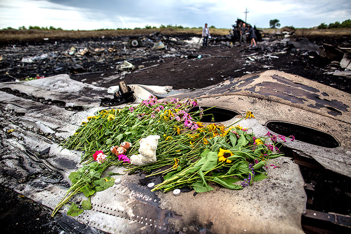 Лишили жизни 298 пассажиров: в Сети появились фото российских военных, которые обстреляли авиалайнер рейса МН17