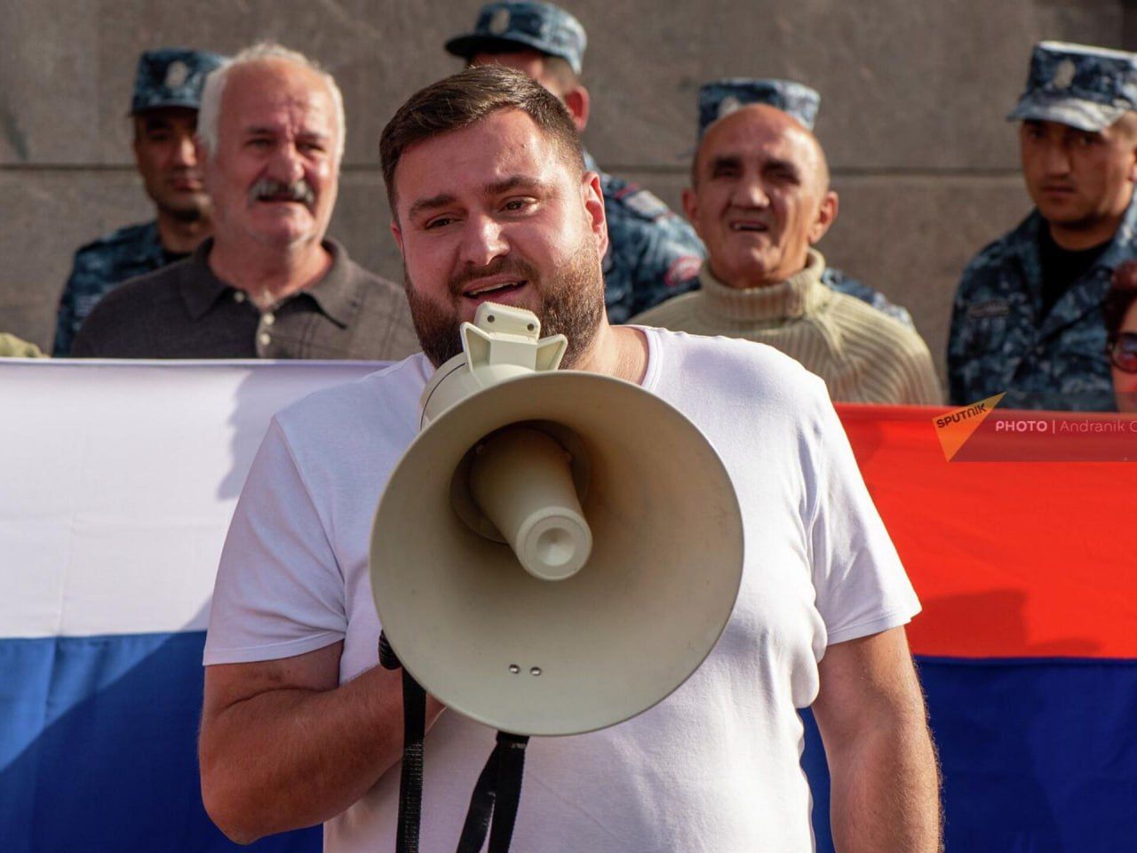 В Армении задержаны пророссийские пропагандисты Бадалян и Геворкян – Захарова обвиняет Запад