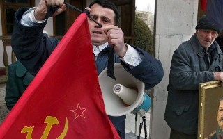 До 24 августа в Киеве намерены демонтировать всю коммунистическую символику