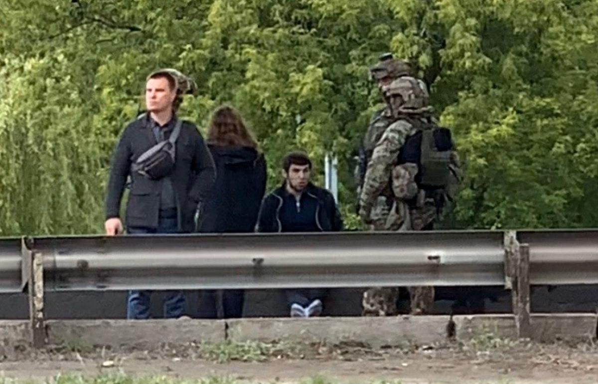 О минере моста в Киеве появились новые подробности: 32 года, состоит на учете в психдиспансере