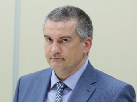 Аксенов: не все крымчане согласились принять гражданство РФ