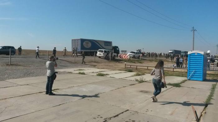 ​Украинские нардепы заблокировали проезд фурам на КПП "Чаплынка"