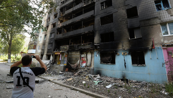 С начала боевых действий в Донецке разрушены 2 тысячи домов, - администрация