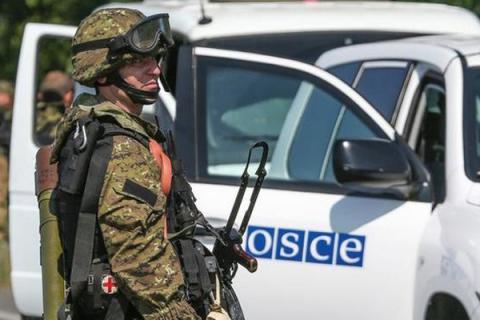 Боевики ЛНР обстреляли миссию ОБСЕ, - пресс-центр АТО