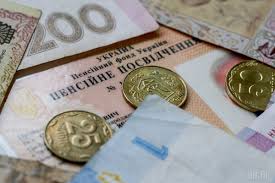 Минимальные выплаты, проценты, категории и стаж: как и кому поднимут пенсии в Украине с 1 июля