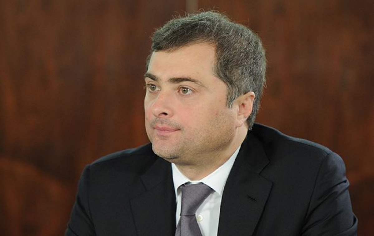 "Полное обнуление", - Эль Мюрид рассказал о судьбе Суркова после отставки