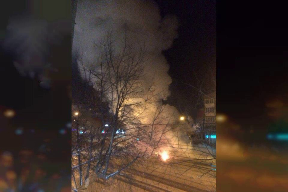 Магнитогорск сотряс новый взрыв: в центре города вспыхнула маршрутка, 3 погибших, место оцеплено