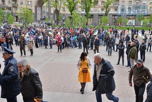 Бунт предпринимателей в Киеве: владельцы МАФов перекрыли Крещатик и устроили "Алкомайдан" перед мэрией