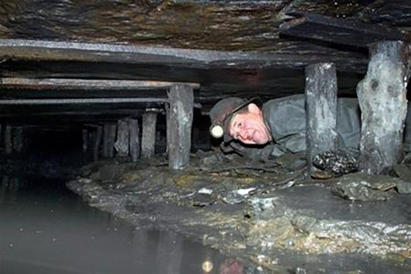​“Ситуация катастрофическая, а точнее, ж**а”, - горняки “ДНР” откровенно рассказали о затоплении шахт Донбасса