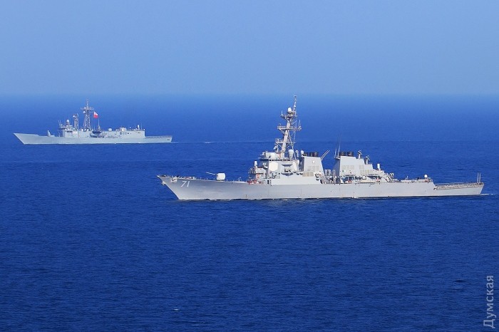 Американские корабли, атаковавшие военную базу в Сирии, неоднократно заходили в Одесский порт
