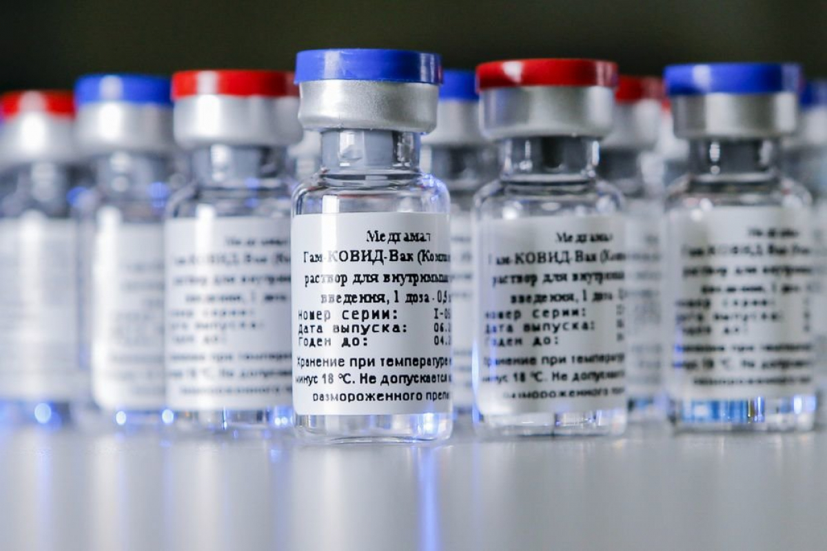 Российскую вакцину от COVID-19 отказались покупать даже дружественные к Кремлю страны