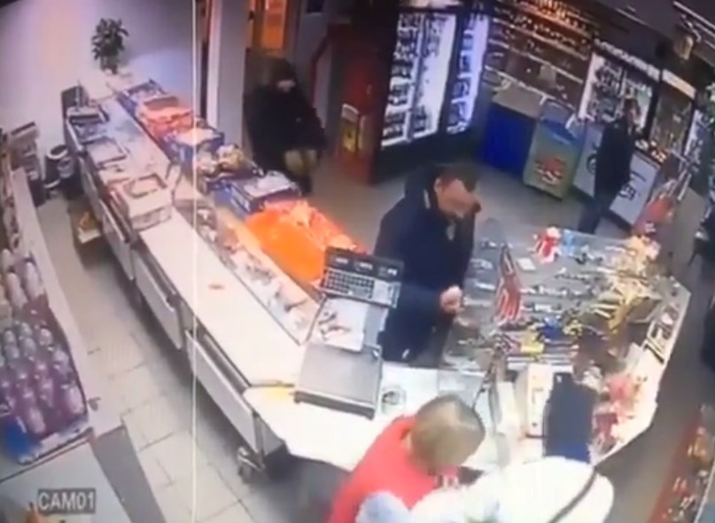 Вооруженный налет на магазин в Киеве: сын нардепа Игоря Попова еще раз “отличился”