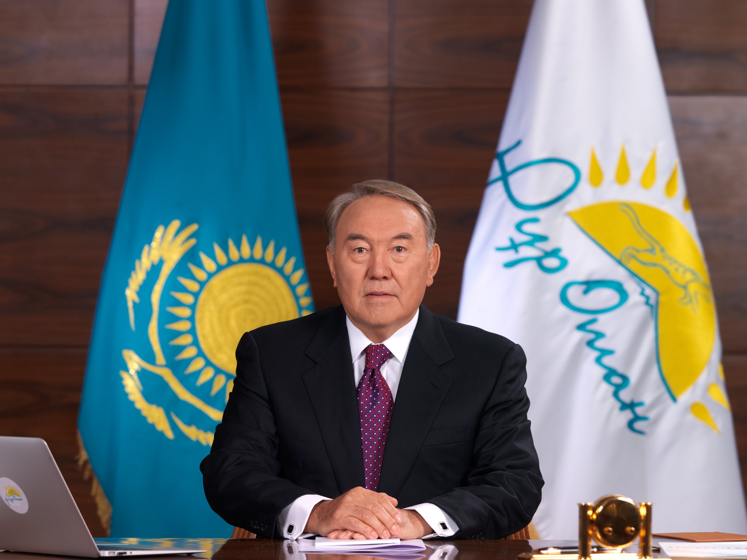 Назарбаев напомнил казахстанцам об истории казахского ханства и независимости