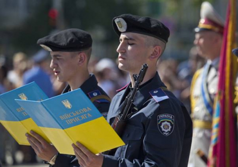 День Победы в Киеве: пятьсот новобранцев приняли присягу