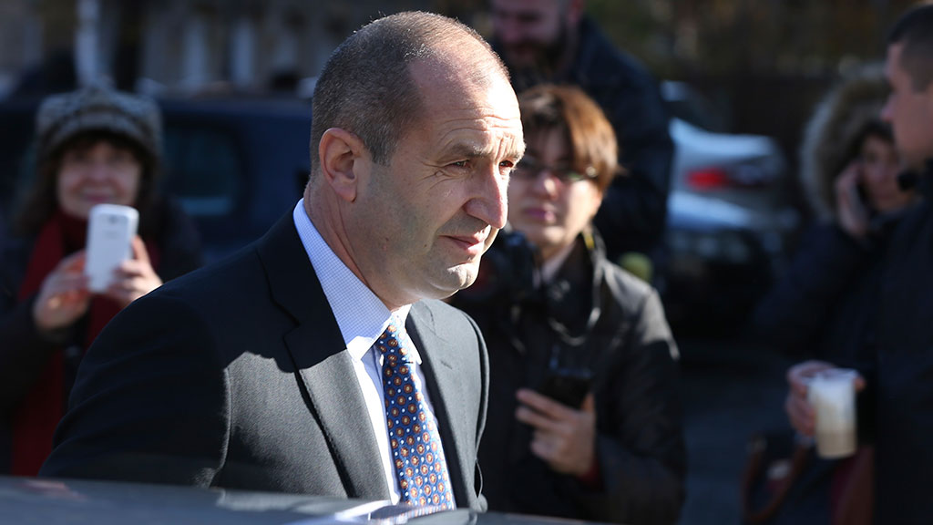 Выборы в Болгарии: за пророссийского политика Радева проголосовало почти 60% населения, обеспечив ему победу