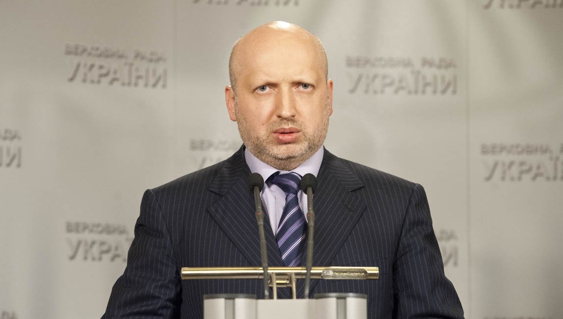 Турчинов готов подписать закон об особом статусе Донбасса только без учета поправок