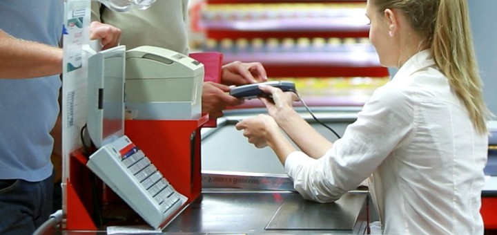 ​В Донбассе в супермаркетах начали отключать терминалы