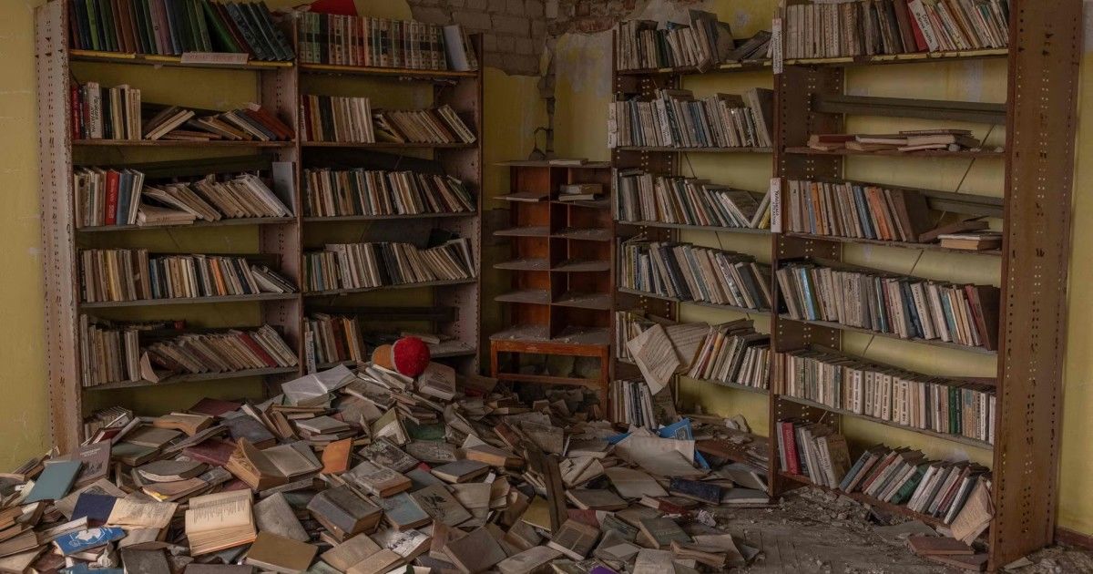 "Всюди висять портрети..." – в окупації українські підлітки знайшли спосіб зберегти самоідентичність