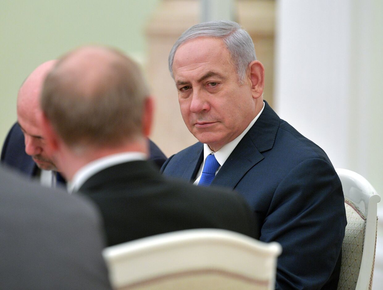 Нетаньяху дал понять Путину, что его дела плохи и не стоит "играть" c Израилем